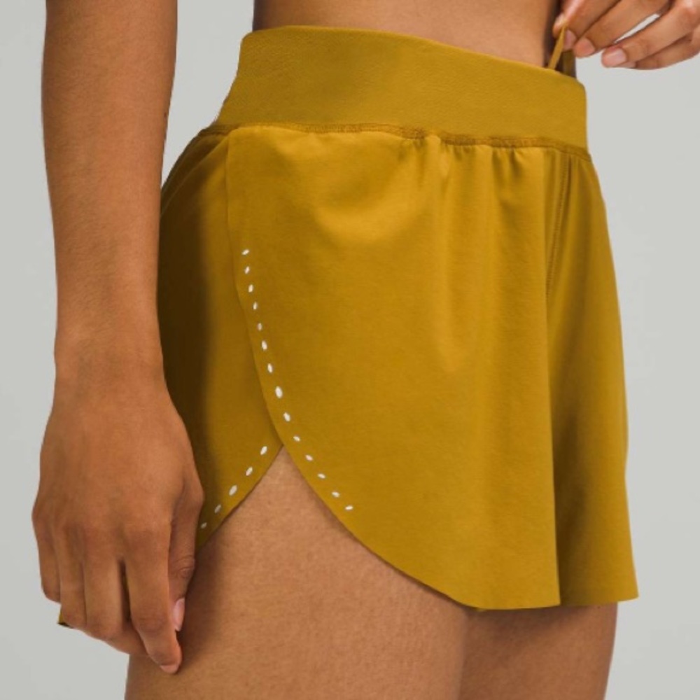 Lululemon Find Your Pace Lined High-Rise Short 3"
Gold Spice - Picture 2 of 5